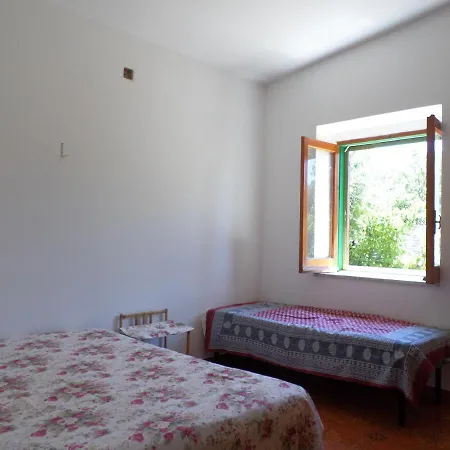 Casa Sara, Indipendente Con Giardino E Posto Auto Hébergement de vacances San Nicolò
